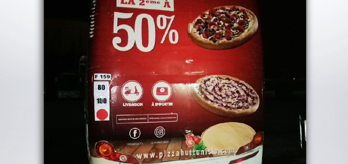 Habillage arrière Bus Pizza Hut Tunisia